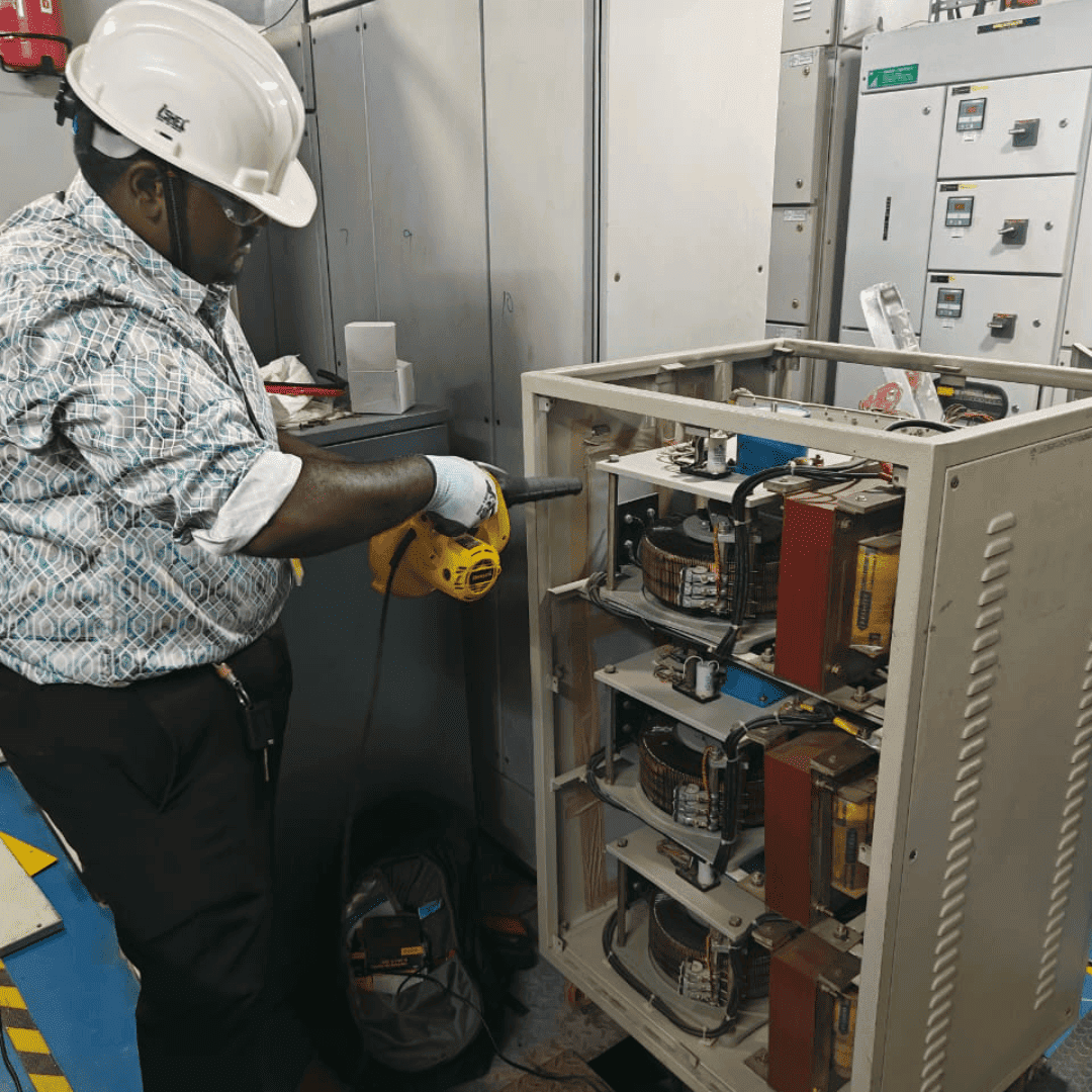 Preventive cleaning and maintenance of online UPS system in Hyderabad by Gravity Power Solution